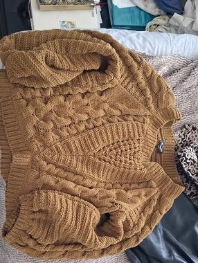 Express Chunky Cable-Knit Sweater in Mustard